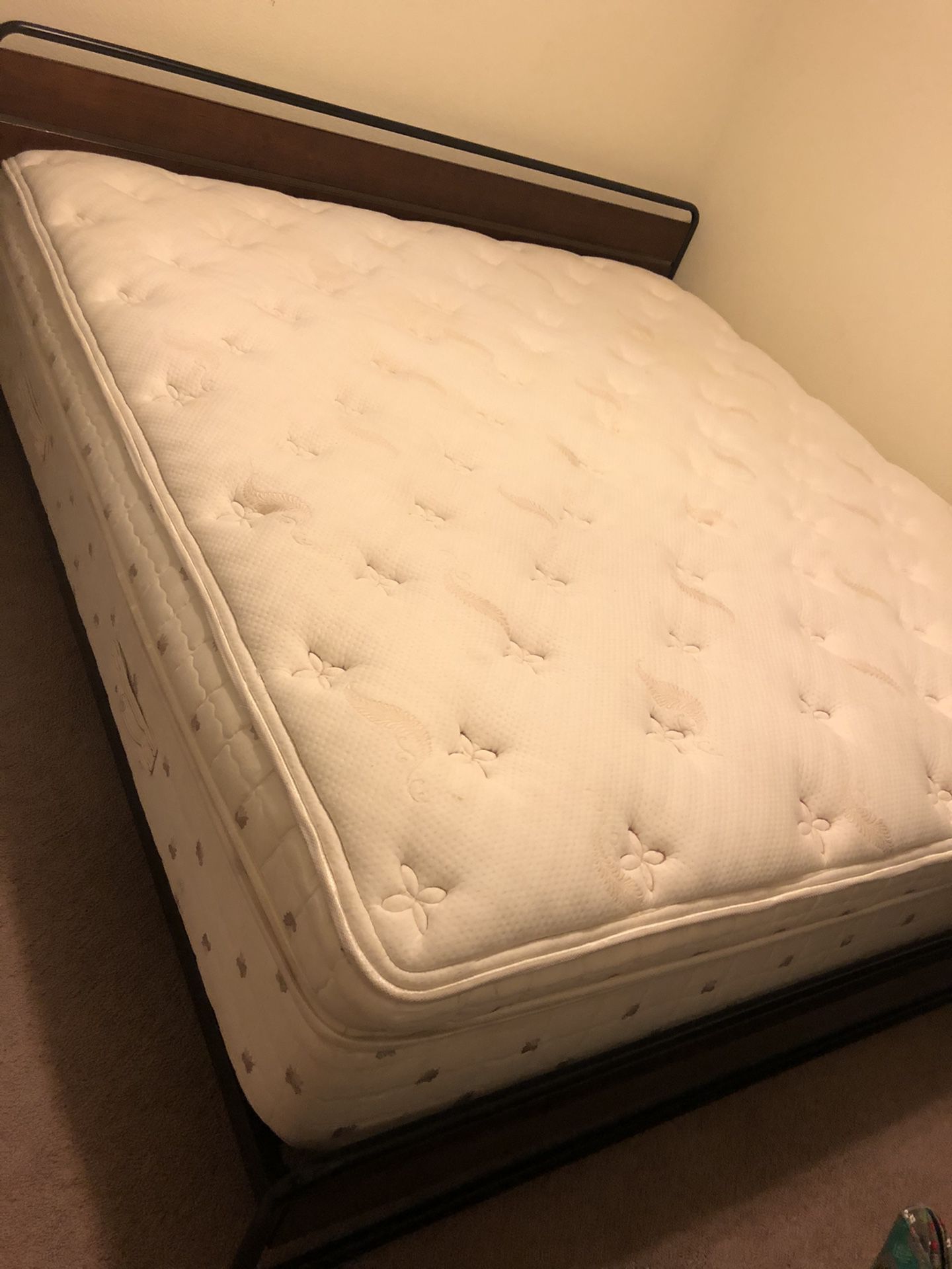 Serta pillow top King size Mattress and bed frame. Perfect for people who like a soft Mattress. This mattress was over 4 grand when we bought it. Sli