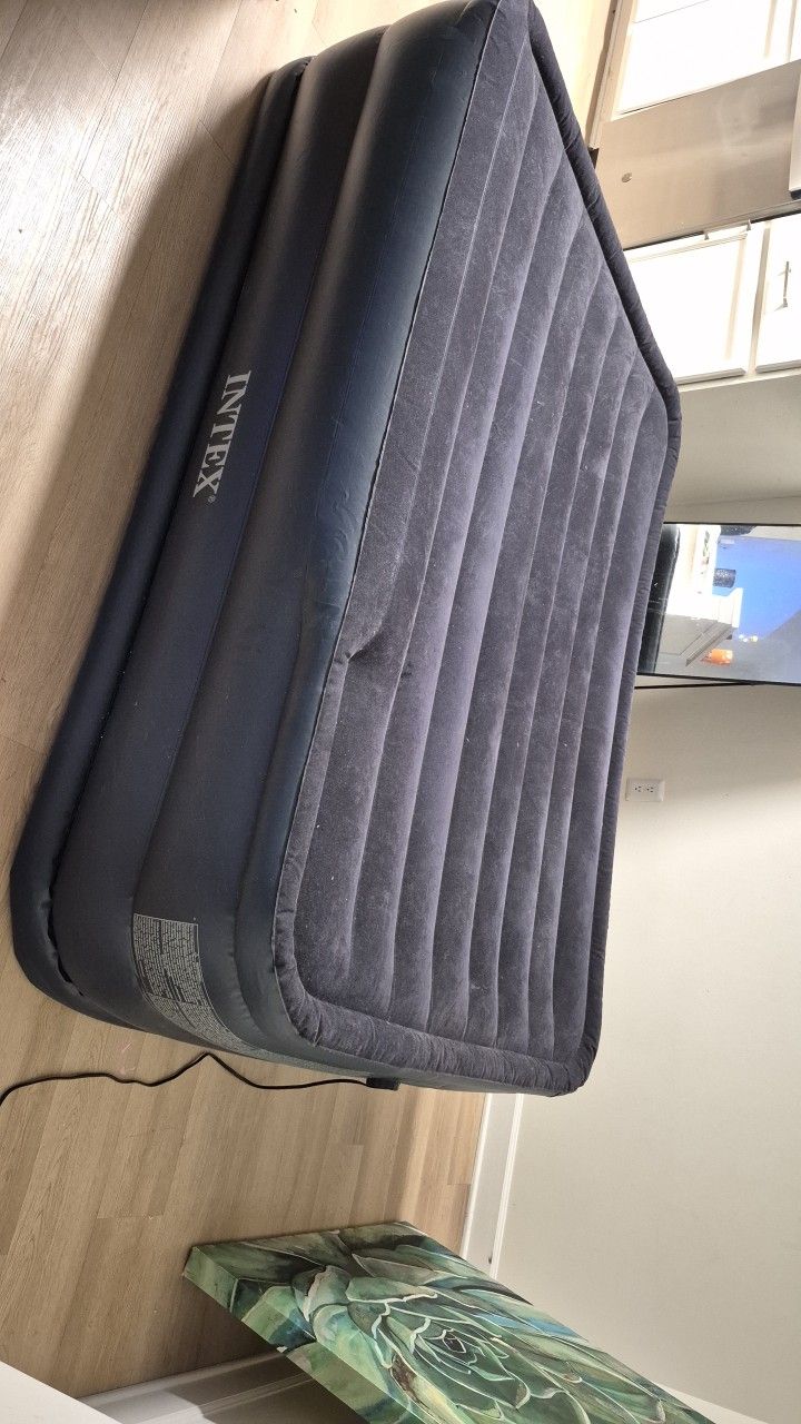 Intrex Fullsize Air Mattress