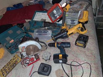 Mixed Power Tool Lot – DeWalt, Ryobi, Makita