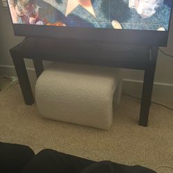 Tv Stand $8