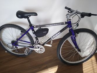 Trek Composite 8700