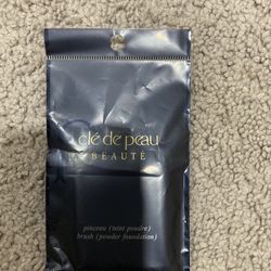 Cle De Peau Powder Brush 