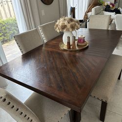 Dinning Room Table