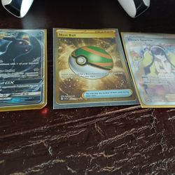 3 Pokemon Cards 
