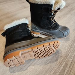 Cat & Jack Snow Boots For Boy Or Girl Size 1Y