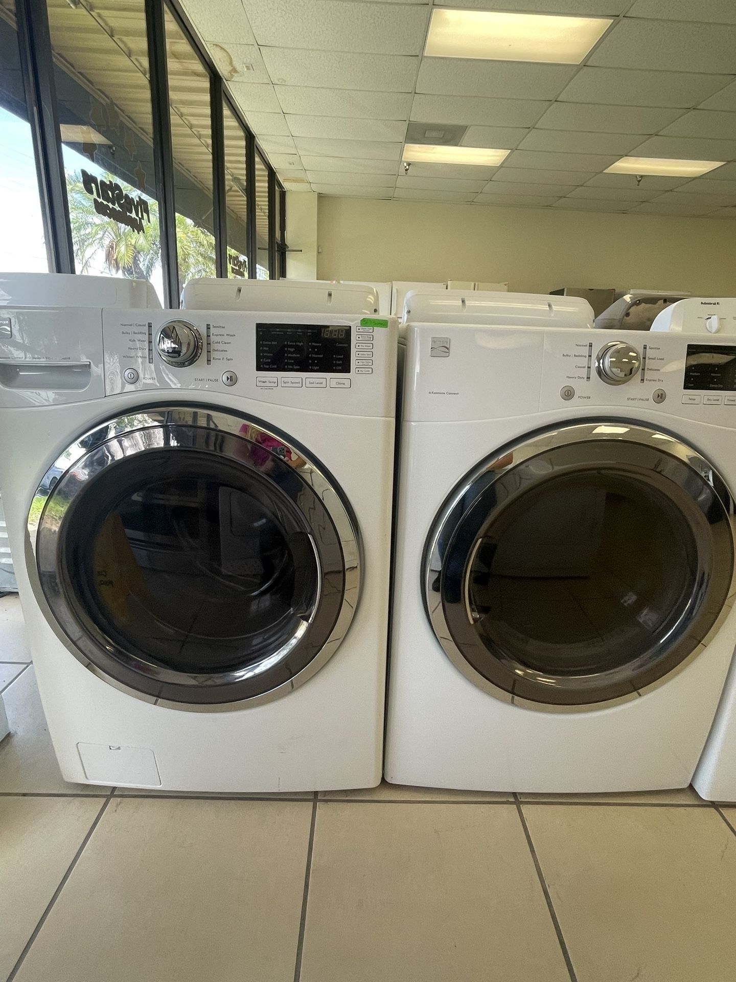 KENMORE SET WASHER AND DRYER FRONT LOAD WHITE