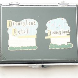 Disney DLR Cast Exclusive Disneyland Marquee & Hotel Sign LE 2 Pin Set