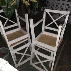 Kitchen table + 4 chairs