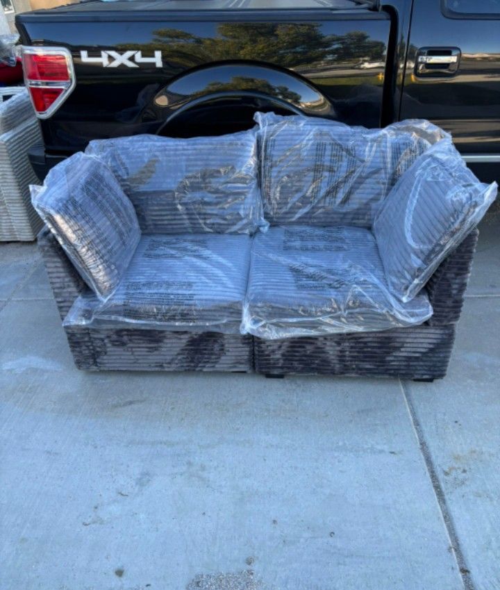 Love Seat Sofa High Quality Sofa Set Two Pieces Prices Firm Retail Price Is Listed For One Piece High Quality Deep Seating Brand New ππ