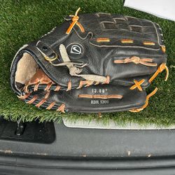 Nike 13 Inch Glove