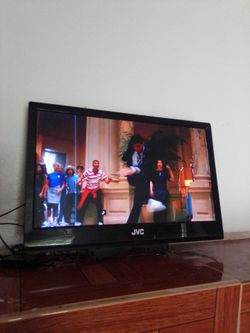 JVC with DVD player hd 1080 p minor green line barely visible