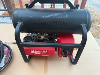 Milwaukee M18 Compressor Kit + Battery + Charger + DeWalt Stapler