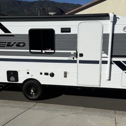 2025 FOREST RIVER EVO