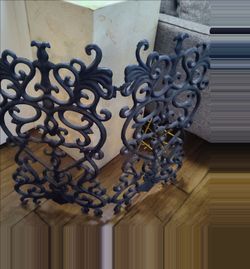 Ornate Cast Metal Scrollwork Fireplace Screen / Decorative Panel (29" x 30")
