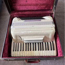 Piano Accordion 