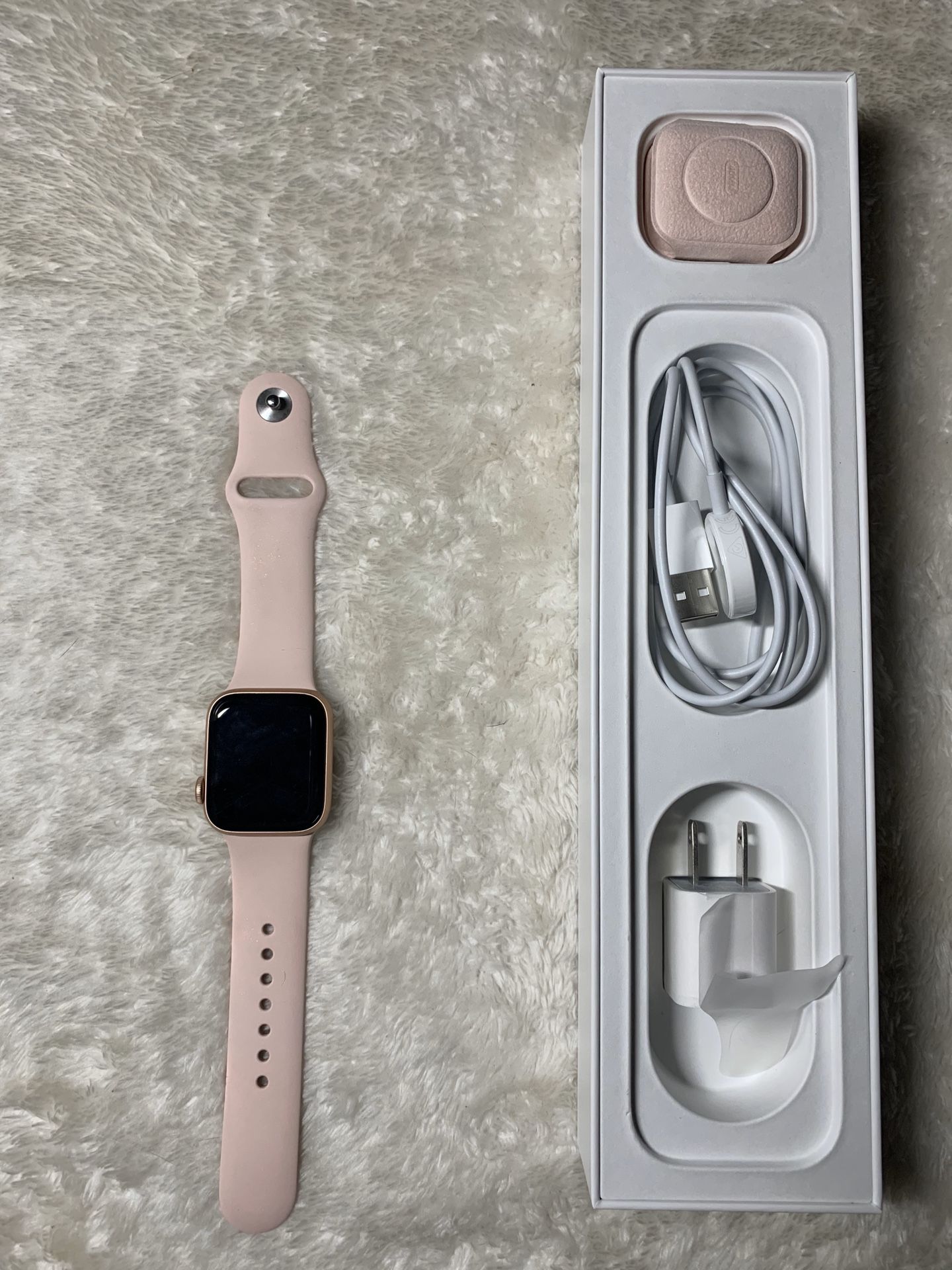 Apple Watch series 5 40 mm Gold/pink GPS+CELL with APPLE CARE