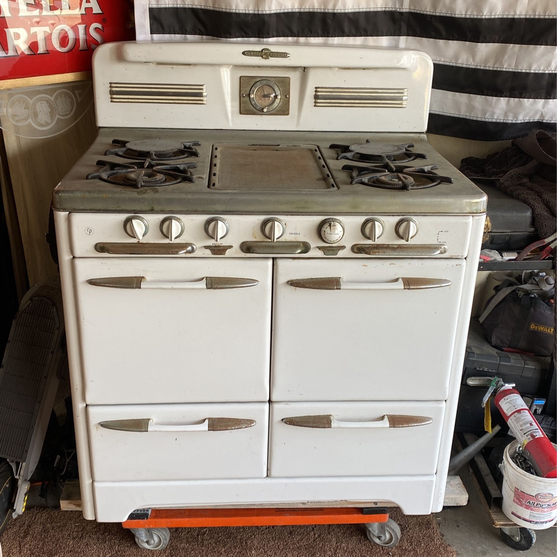 Antique Stove Okeefe And Merritt Stove Oven for Sale in Rowland Heights