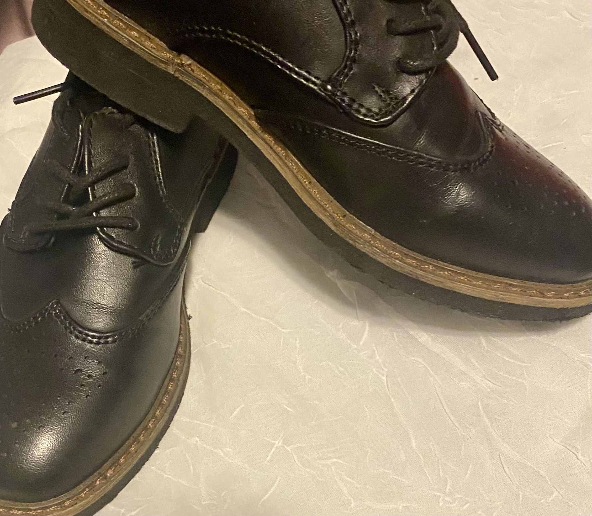 Deer Stags Boys Shoes – Size 11 – Great Condition