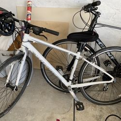 Specialized White bike 