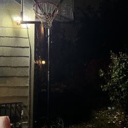 Basketball Hoop- Adjustable Good Condition 