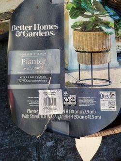 12" Planter With Stand