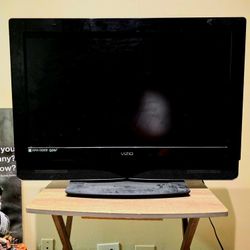 VIZIO E320VL 32-inch LCD HDTV. 