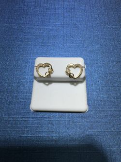 14k Diamond Heart Earrings