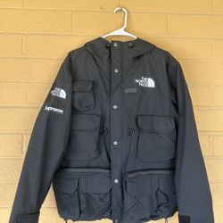 Supreme x North Face Cargo Jacket for Sale in Scottsdale, AZ