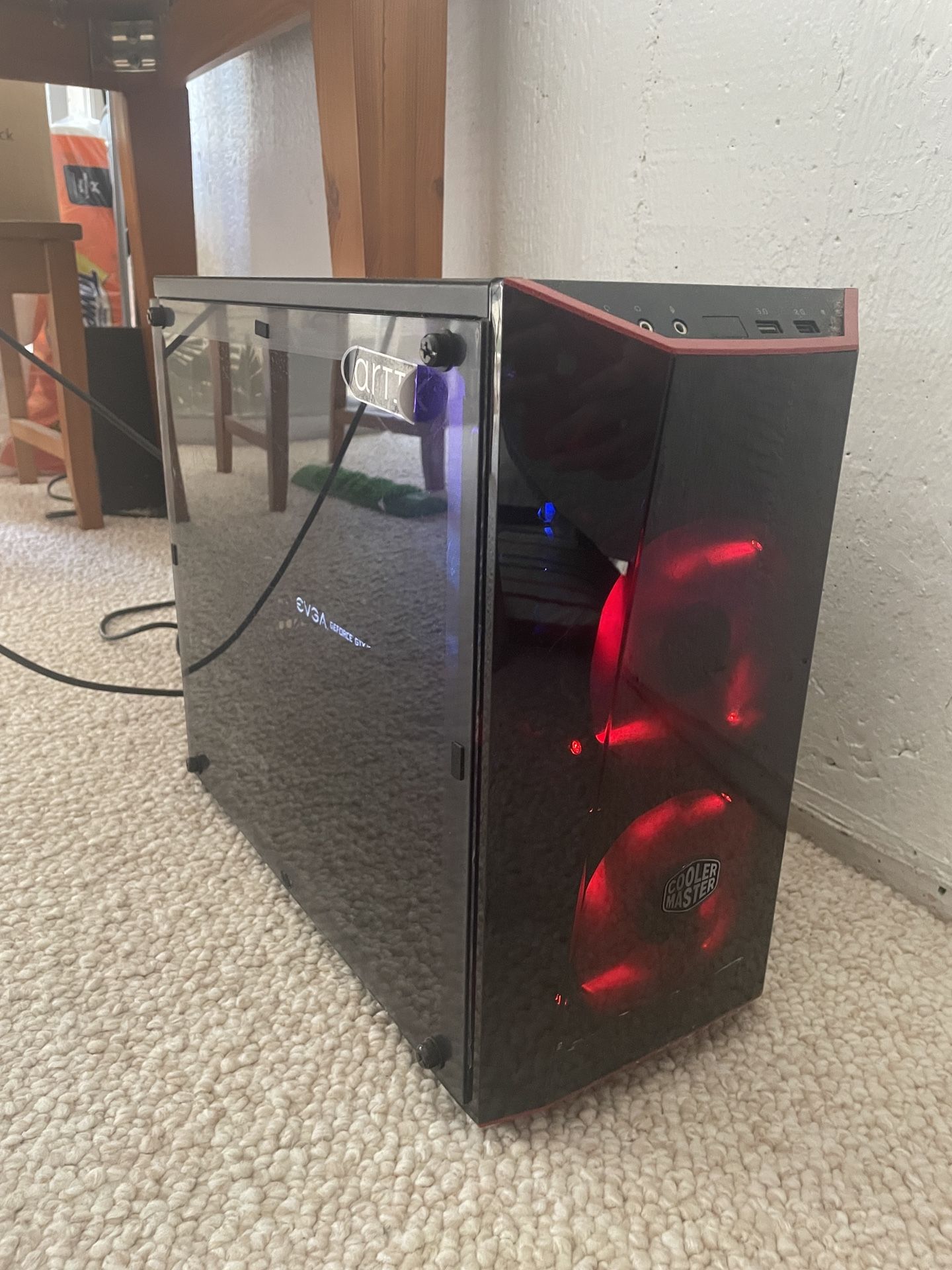 Gaming Desktop With Monitor And Keyboard