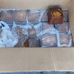 Bases Para Levantar Muebles, Caja Con 30 Piezas Nuevos 