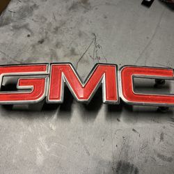 Gmc Sierra Yukon Savana Denali Grille Emblem 