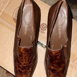 Leather women’s shoe