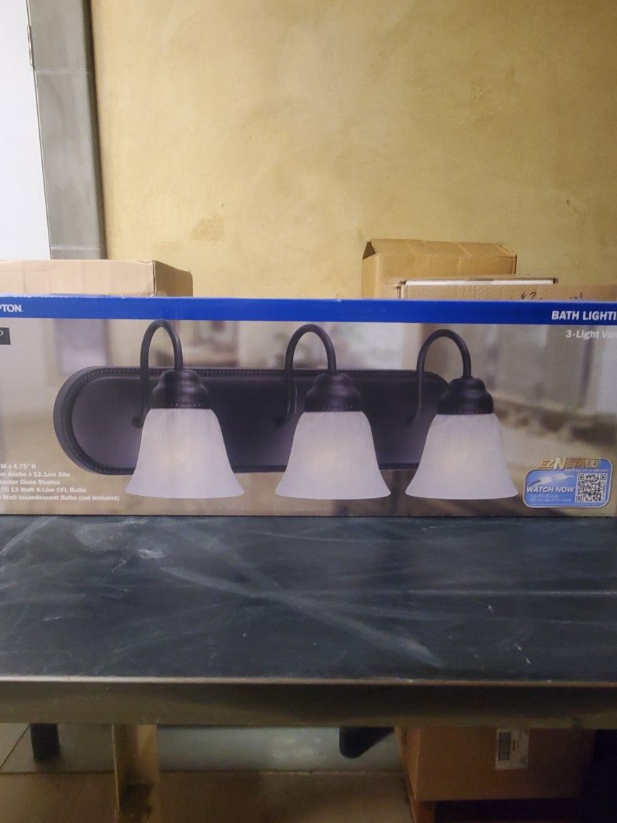 Hampton 3-Light Vanity Light