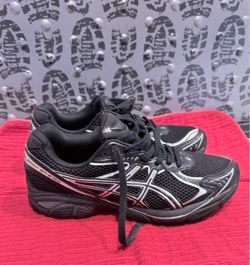 ASICS - Men’s Size 9