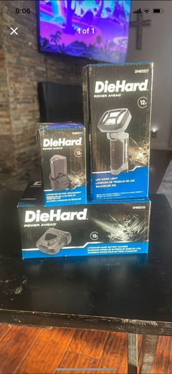Die hard 12v Work Light With Charger And Battery