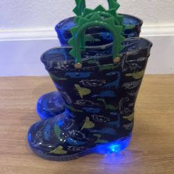 Toddler Dino Rain Boots With Lights -Size 8
