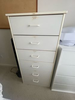 White Cabinet (6 Drawers)