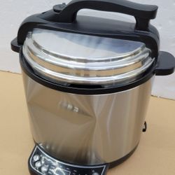 Ambiano Electric Pressure Cooker KY-318B / 93550. New With Minor Dent 