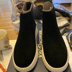 White Mountain Brand Black Boots
