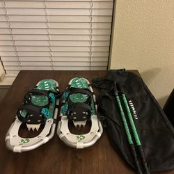 Commouds 25” Lightweight Snow Shoes And Trekking Poles
