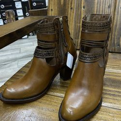 women’s ankle boots 