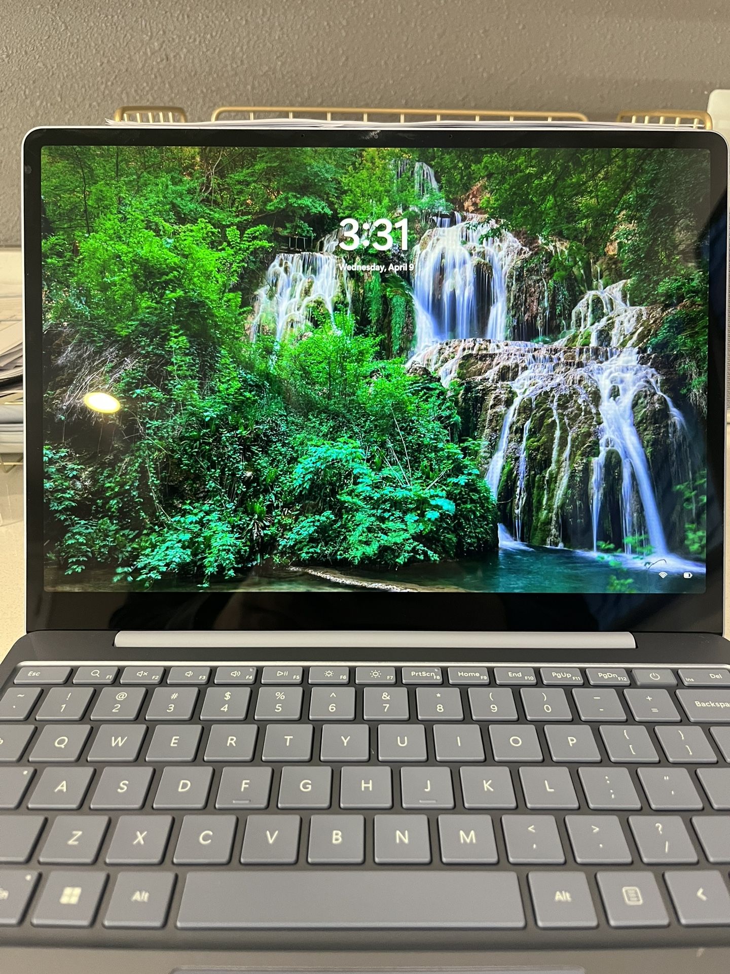 Microsoft Surface Go Laptop 12.4” Ice Blue