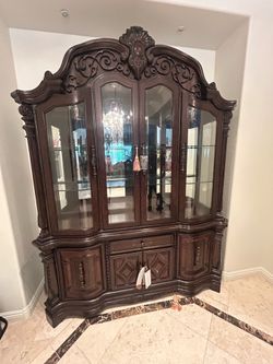 Dining hutch