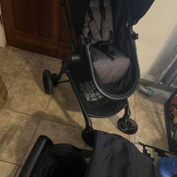 Evenflo Pívot Stroller