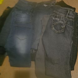 Used Jean different color different size Small and large  Everything For 10 dollars