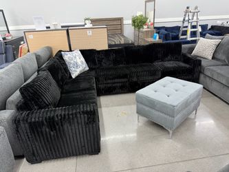 “L” Shape Sectional 🖤 Black color ‼️ Only $899‼️