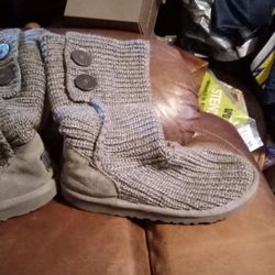 UGG Australia Knit Boots Size 4