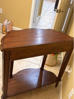 Wood Corner Table with Lower Shelf