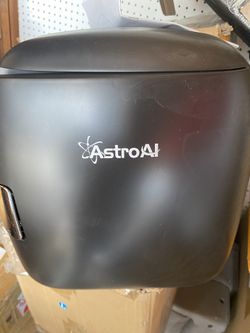 AstroAI Mini Fridge 9 Liter