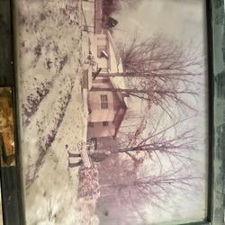 Pictures/ Picture Frames 